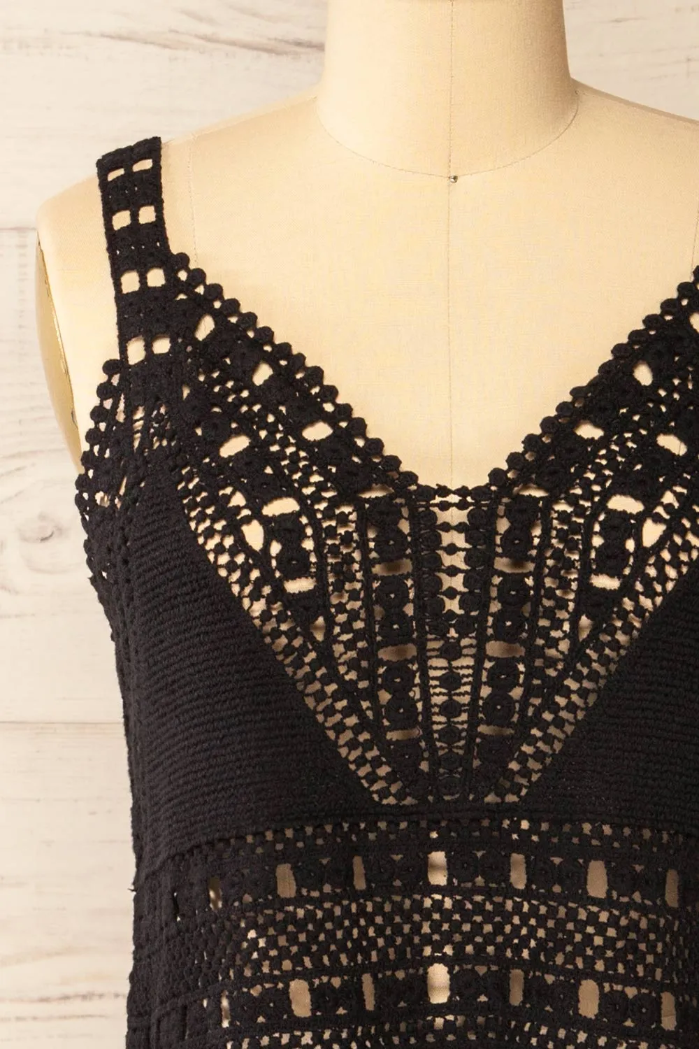 Zagreb Black | Crochet Cropped Cami