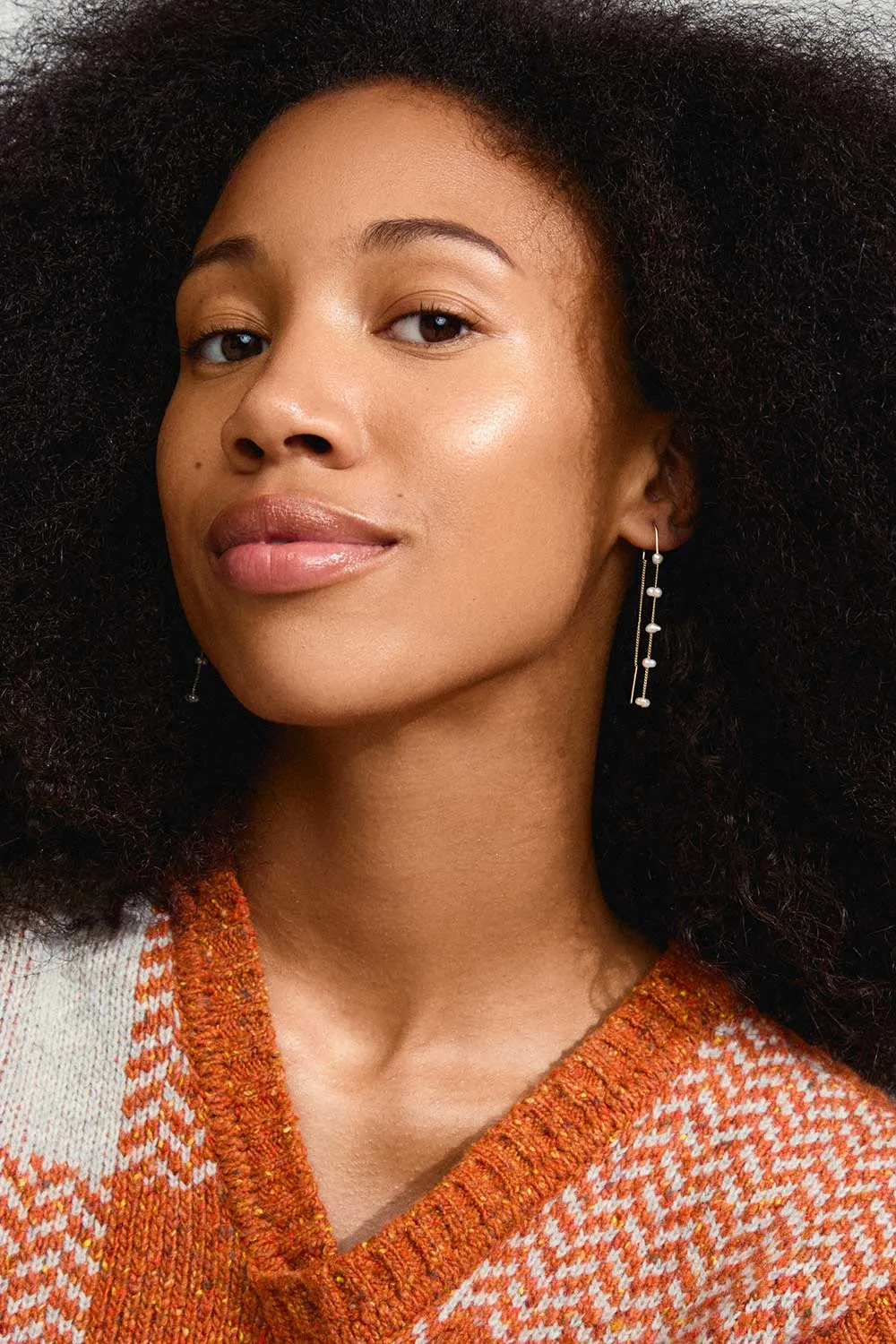 Zenaia Gold | Thread Through Earrings w/ Pearls