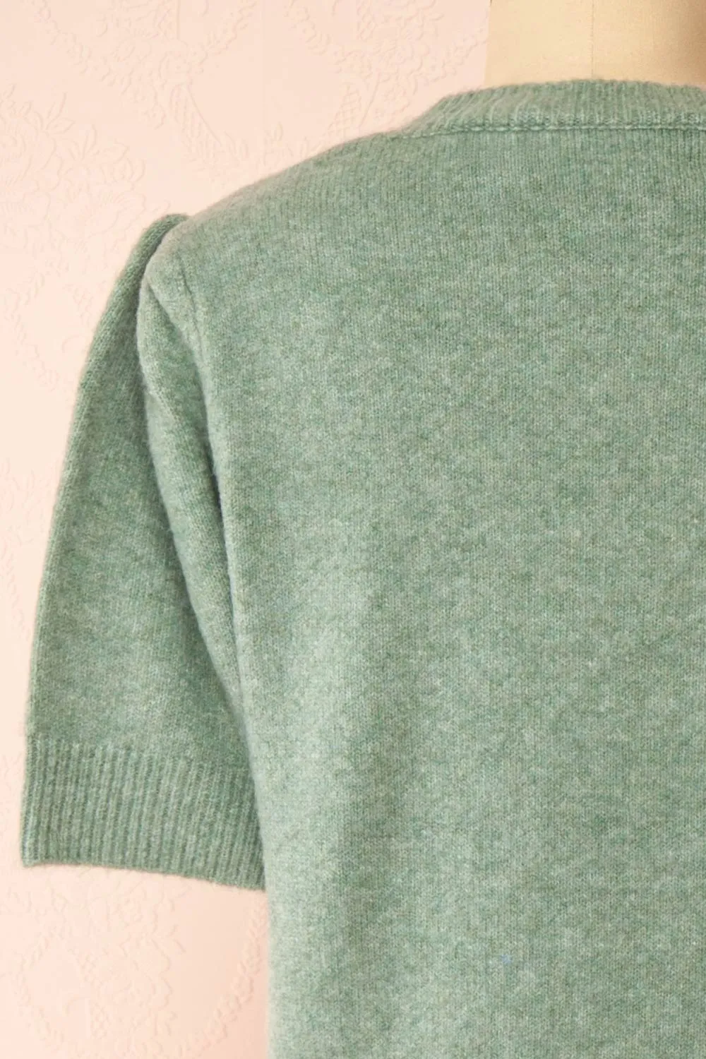 Zuniki Sage | Knit Top w/ Crochet Flowers