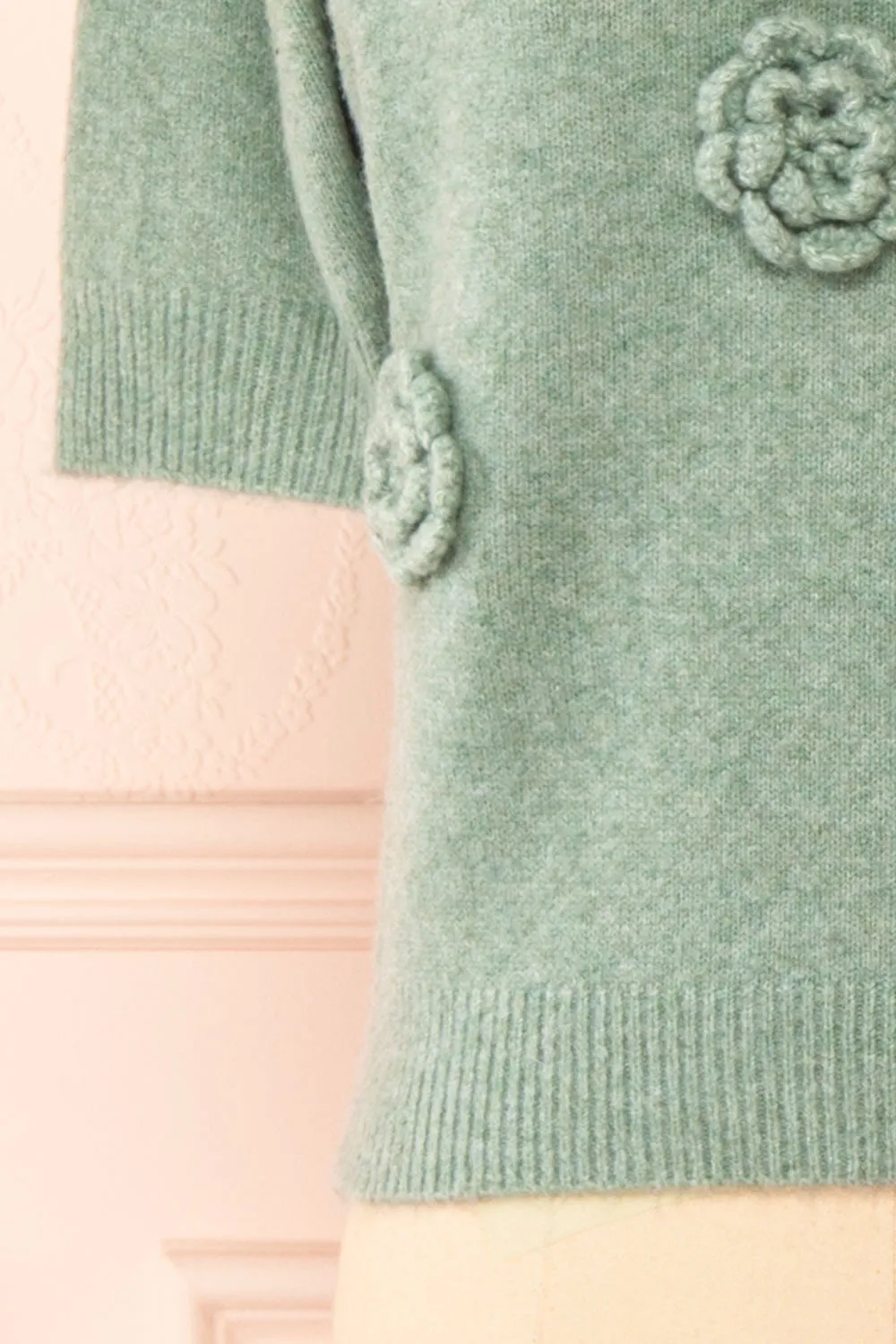 Zuniki Sage | Knit Top w/ Crochet Flowers
