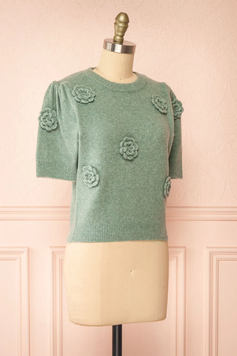 Zuniki Sage | Knit Top w/ Crochet Flowers